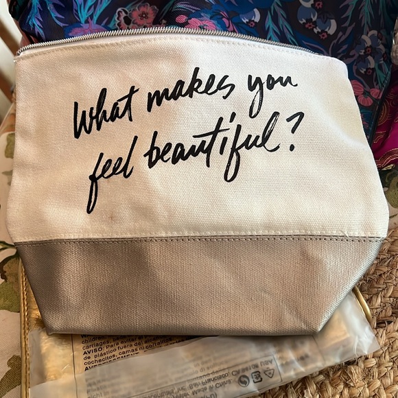 Set of 3 Bare Minerals Cosmetic Bags NWOT - Picture 4 of 5